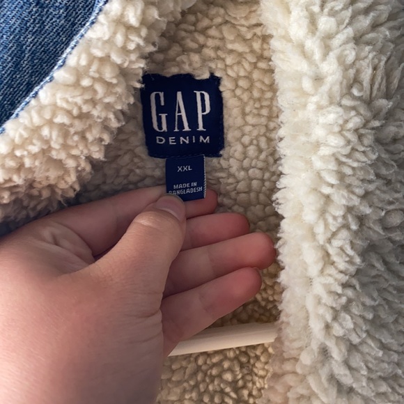 Jean jacket - Picture 2 of 4